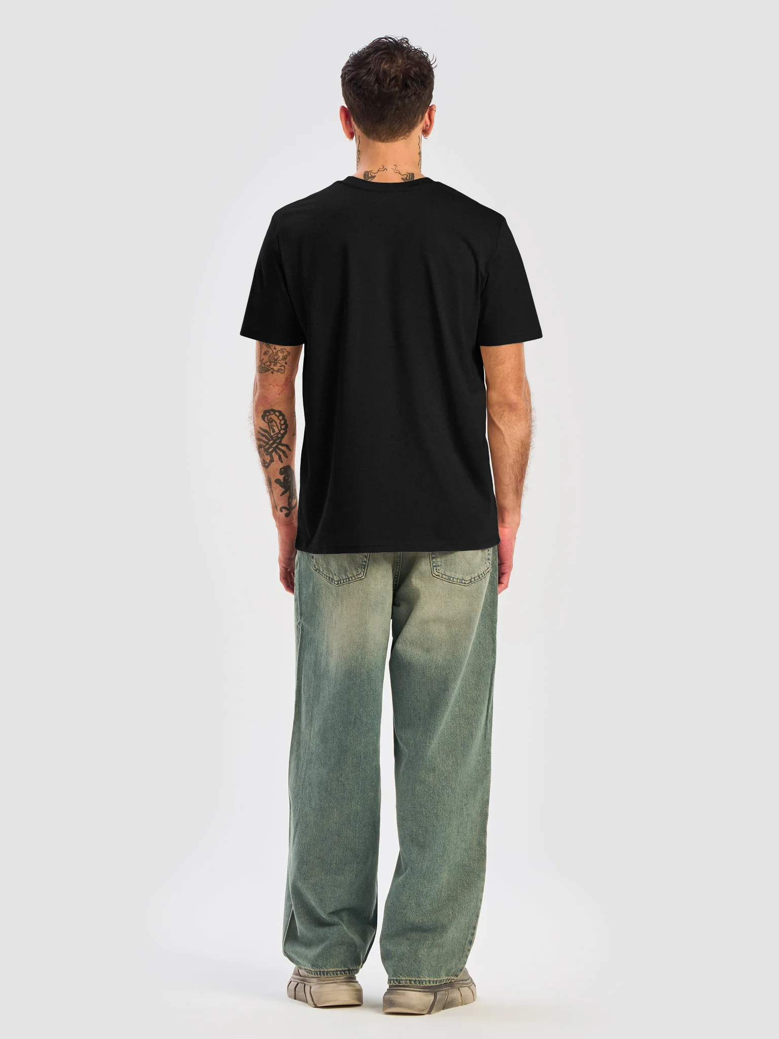 MO Embroidered T-shirt product image (28)