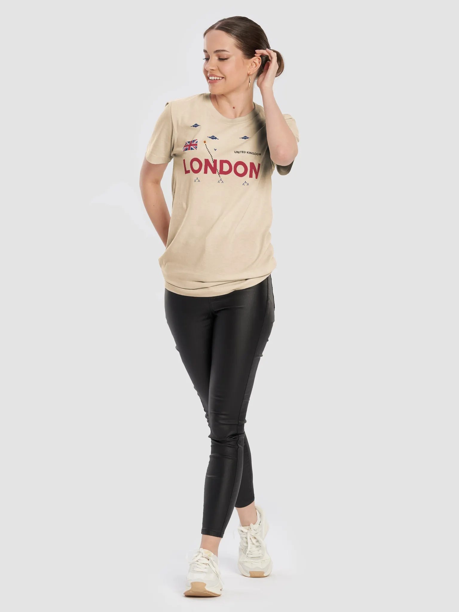 London T-Shirt - Retro 8-Bit UFO Invasion Graphic Tee with Union Jack Flag product image (10)