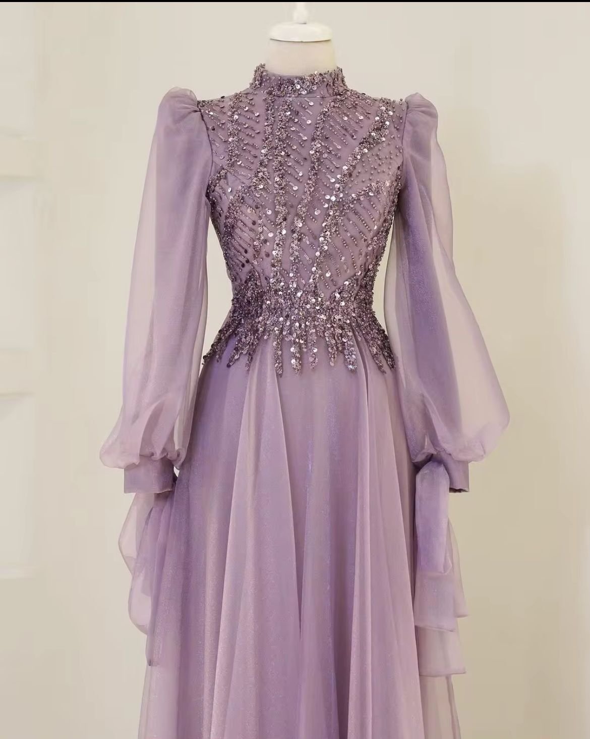 Luxury dress product image (4)