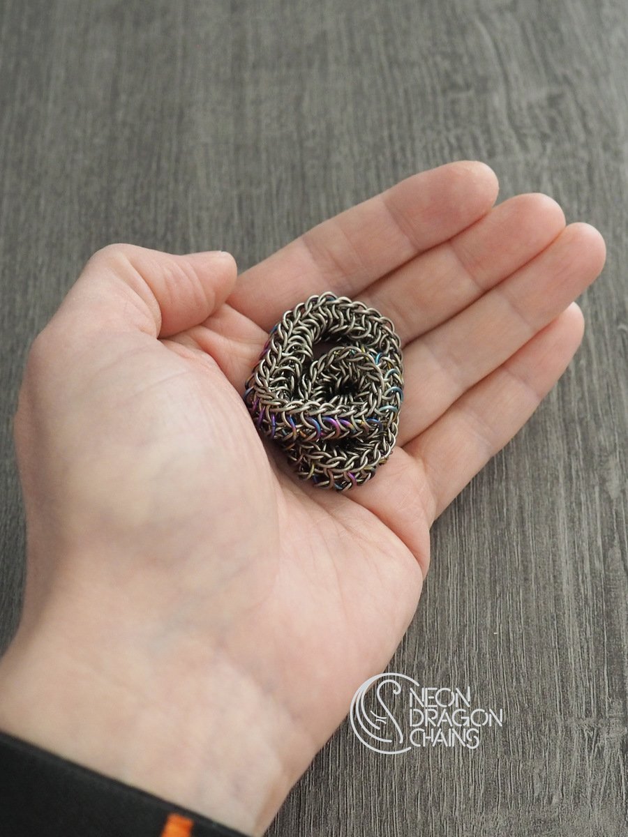 Mobius Fidget Toy / Rainbow Titanium product image (7)