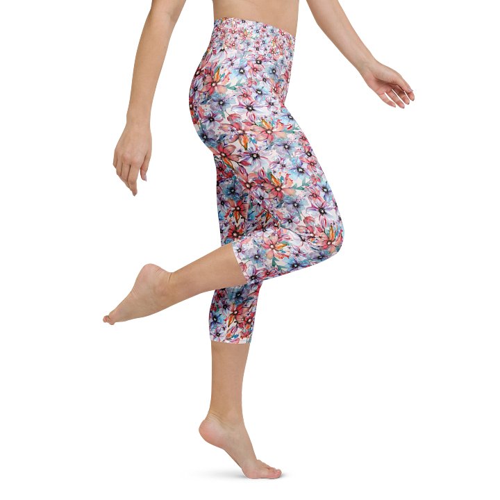 Flower Garden Capri Leggings product image (1)