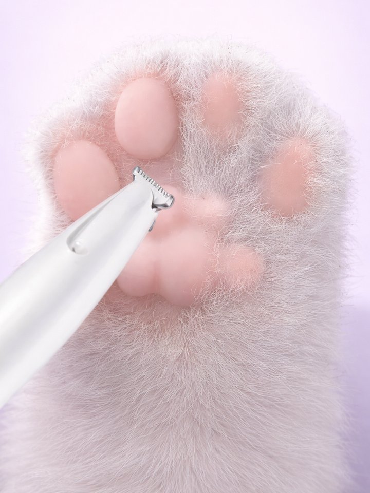Tiny Clipper for Paws, Ears and Face product image (1)