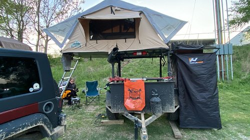 This is the new setup for when I’m not in the yj. Down at the #mooreexpo2024 for the weekend.