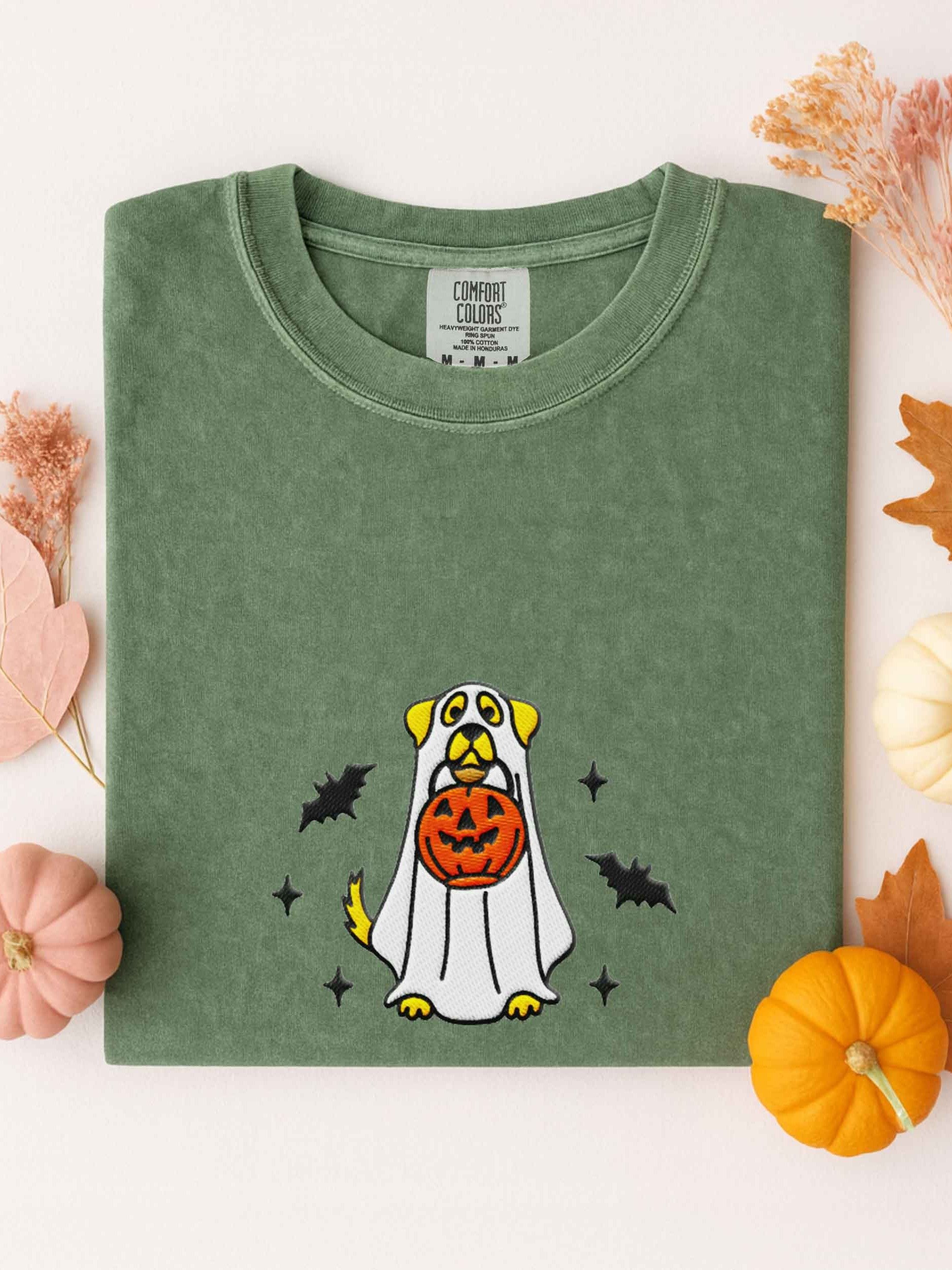 Halloween Labrador Retriever(Yellow) Embroidered T-Shirt product image (1)