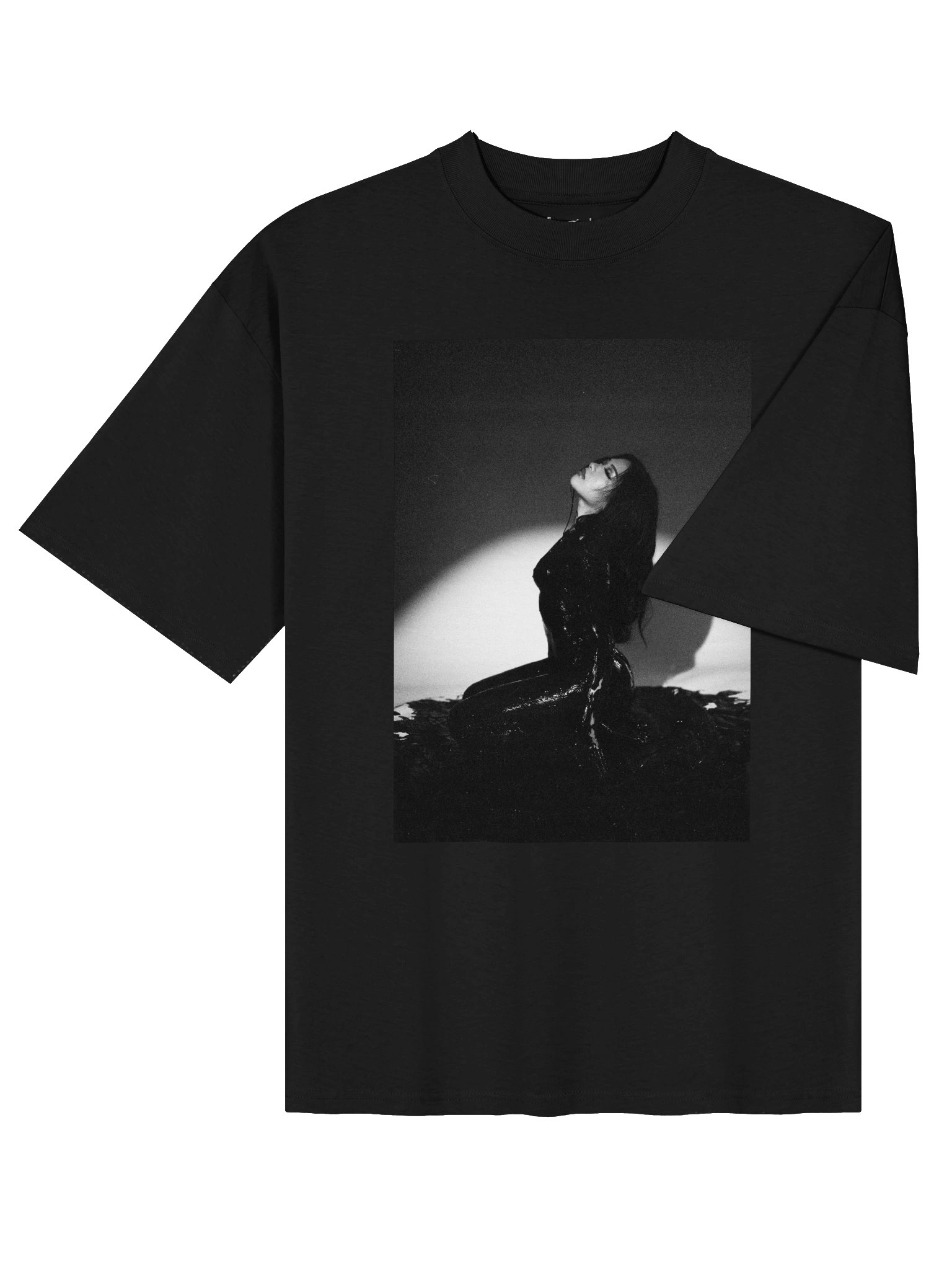 MUSUBI Graphic Tee product image (4)