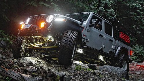 Went to test the rock rails.... Decided to also test the new @metalcloak suspension and steering. I truly did not expect THAT...