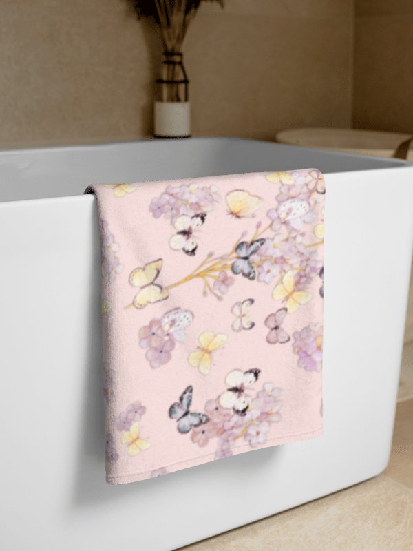BUTTERFLY GARDEN SOFT PINK TOWEL - Handtuch mit Schmetterlingen product image (1)