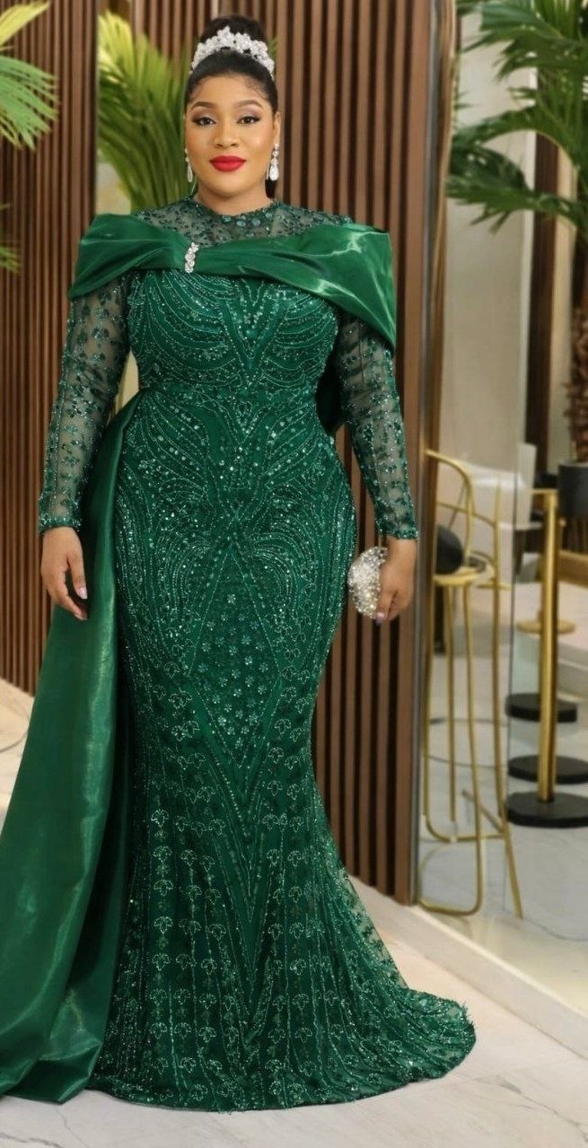 Luxury dress product image (3)