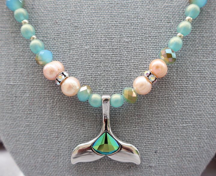 Mermaid Tail Necklace product image (2)
