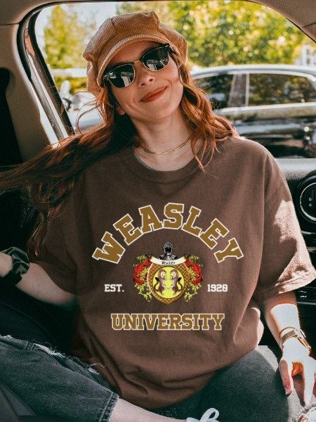 Weasley University Vintage Collegiate Style Shirt product image (5)