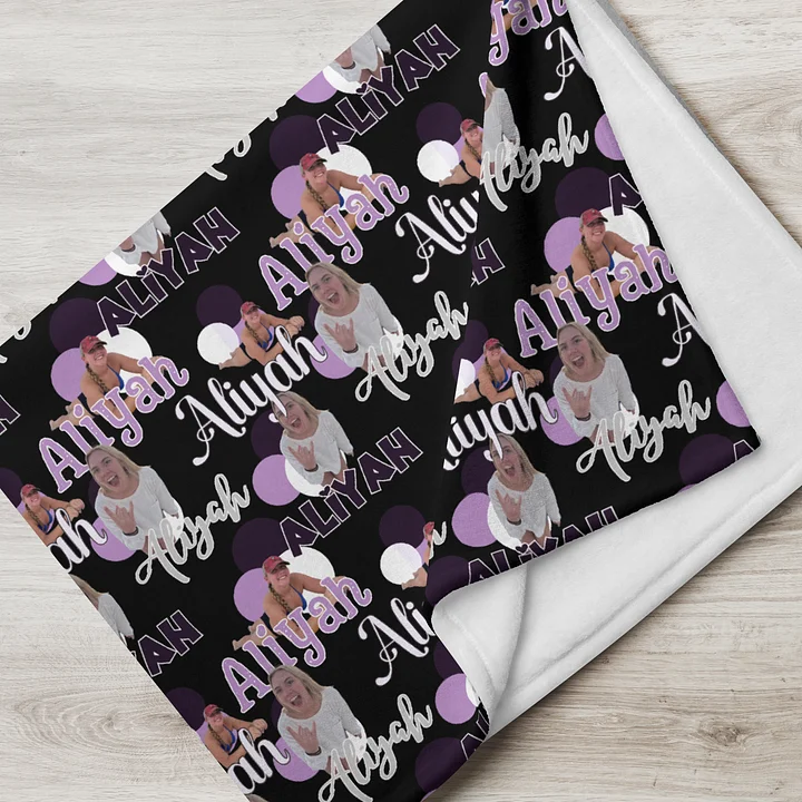 Aliyah Cozy Full-Print Throw Blanket product image (2)