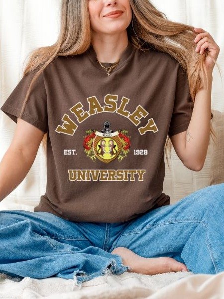 Weasley University Vintage Collegiate Style Shirt product image (6)