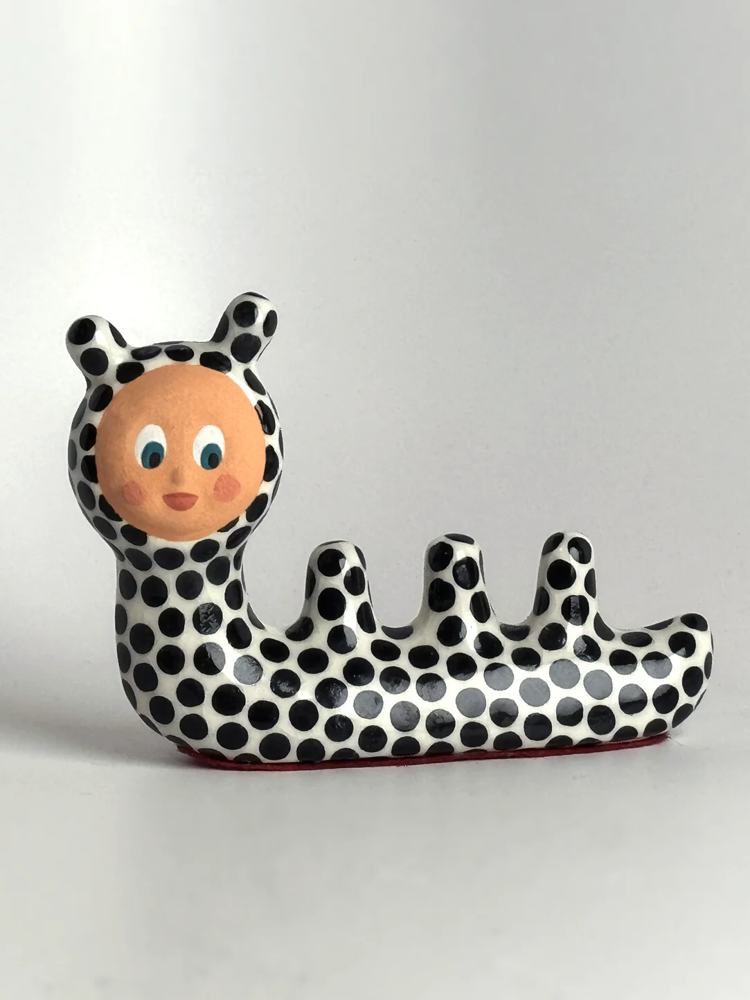 Inchworm Ring Holder product image (1)