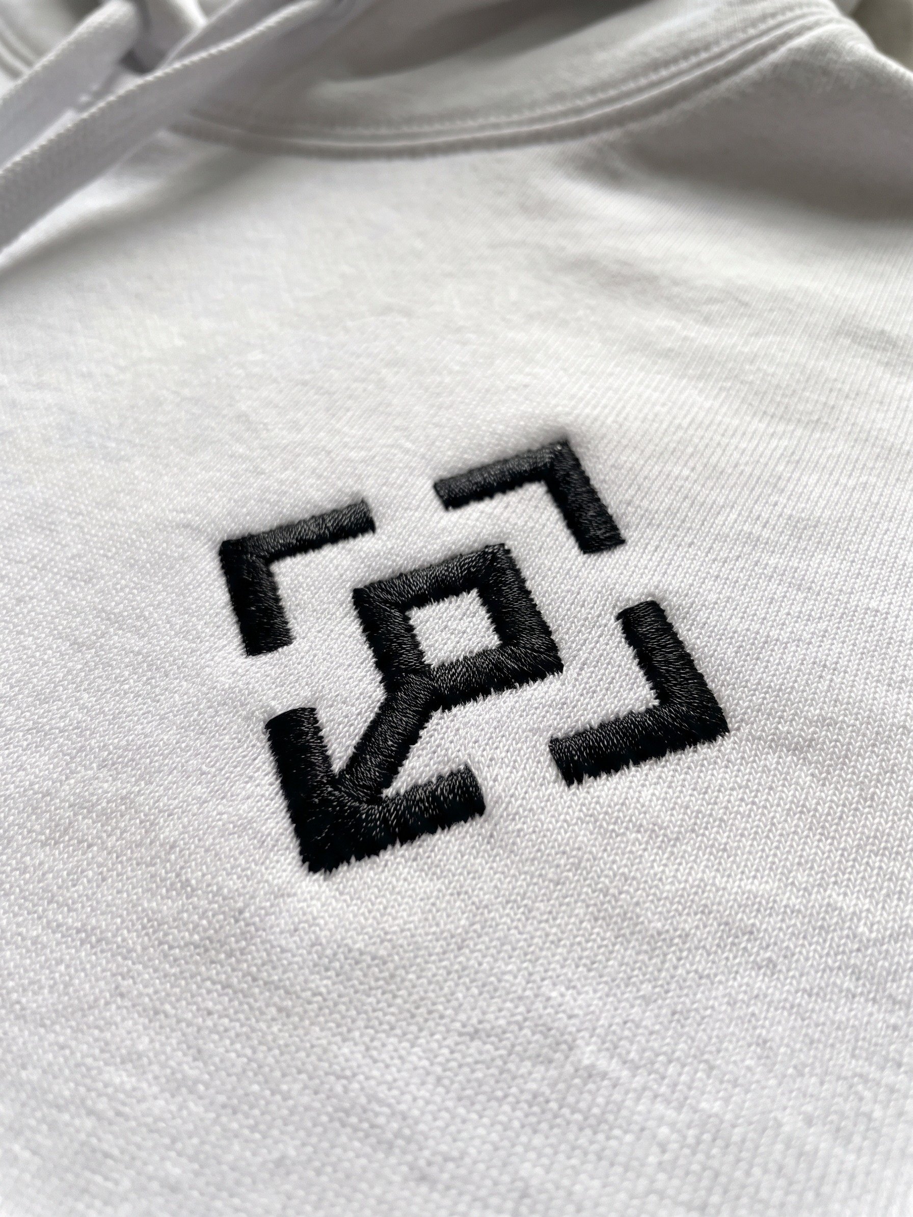 THE MARK HOODIE — LIGHT product image (5)