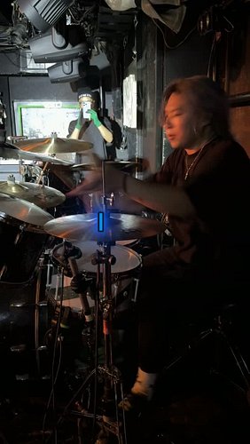 Breakdown Drumming 2026
Even AI Couldn’t Follow These Chugs
Drummer→@gucci_fullshotguy_ge