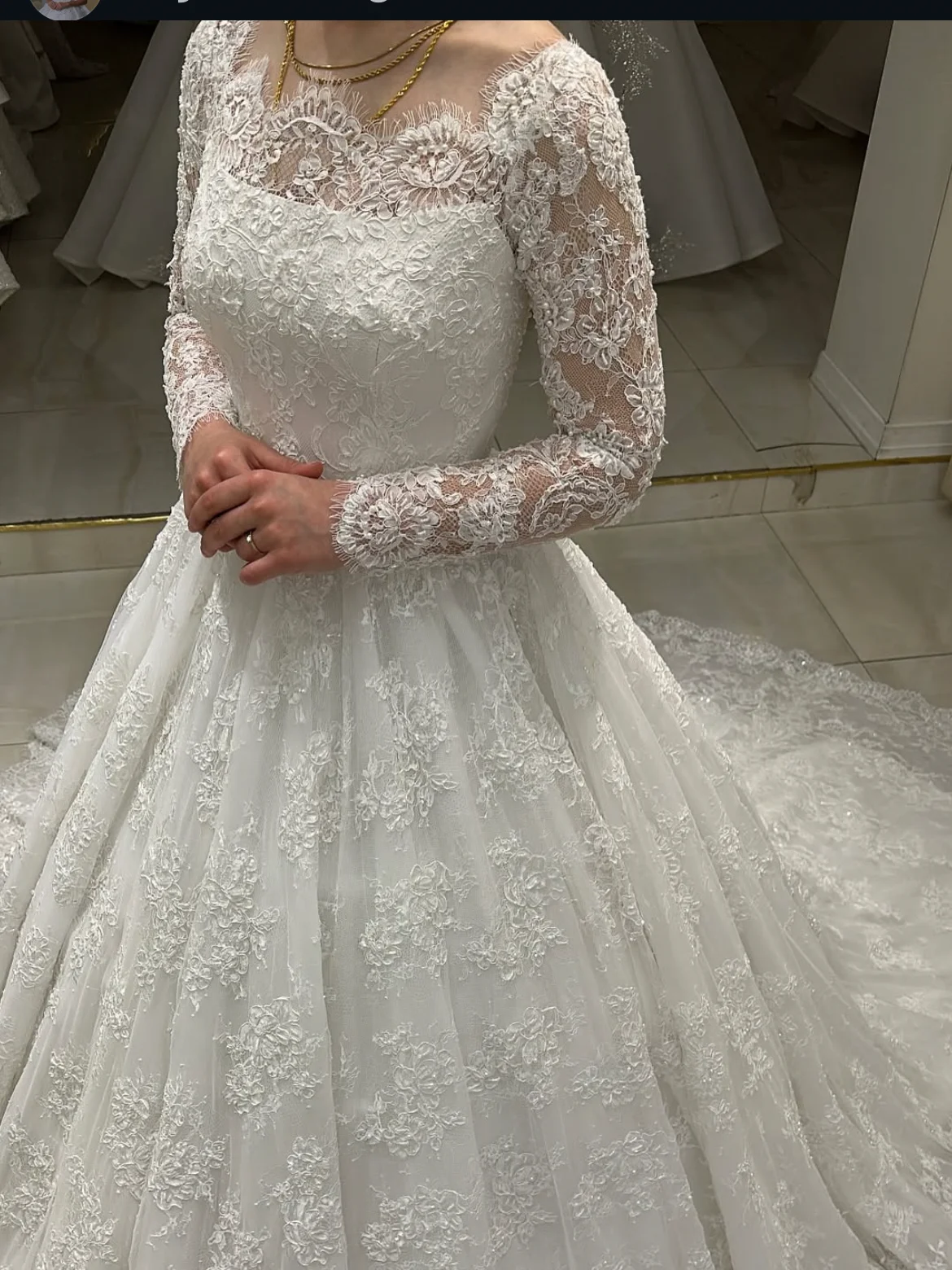 Wedding dress product image (1)