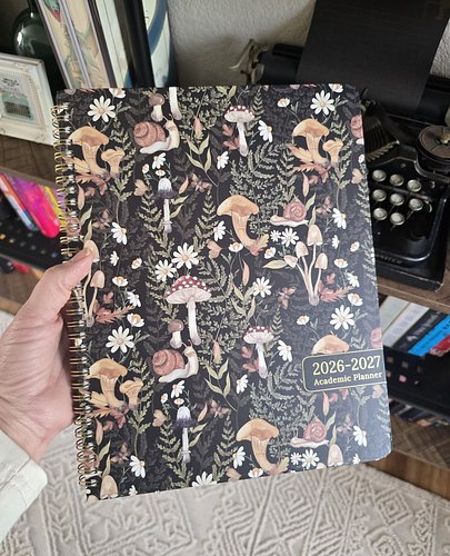 It’s the little things that brighten your day sometimes, and a new planner is one of them. I wouldn’t be able to function wit...