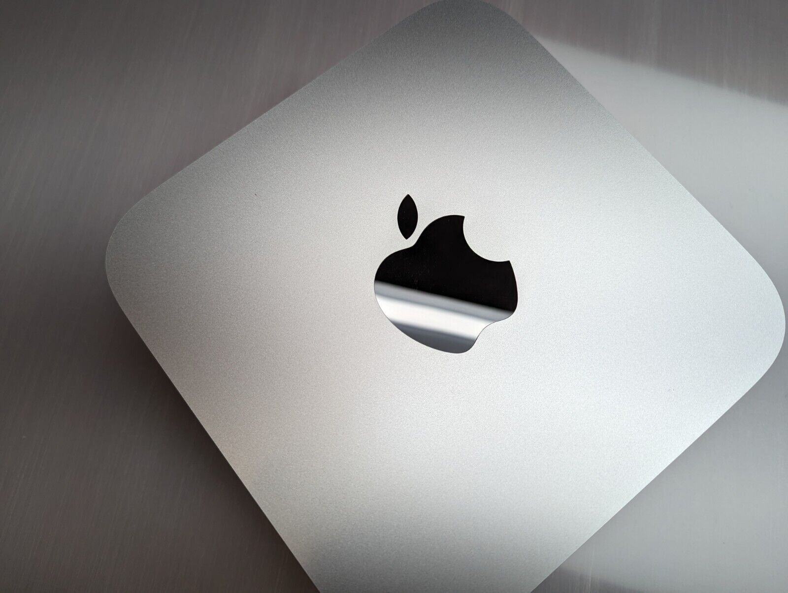 M1 ULTRA MAC STUDIO - 64GB / 1TB product image (7)