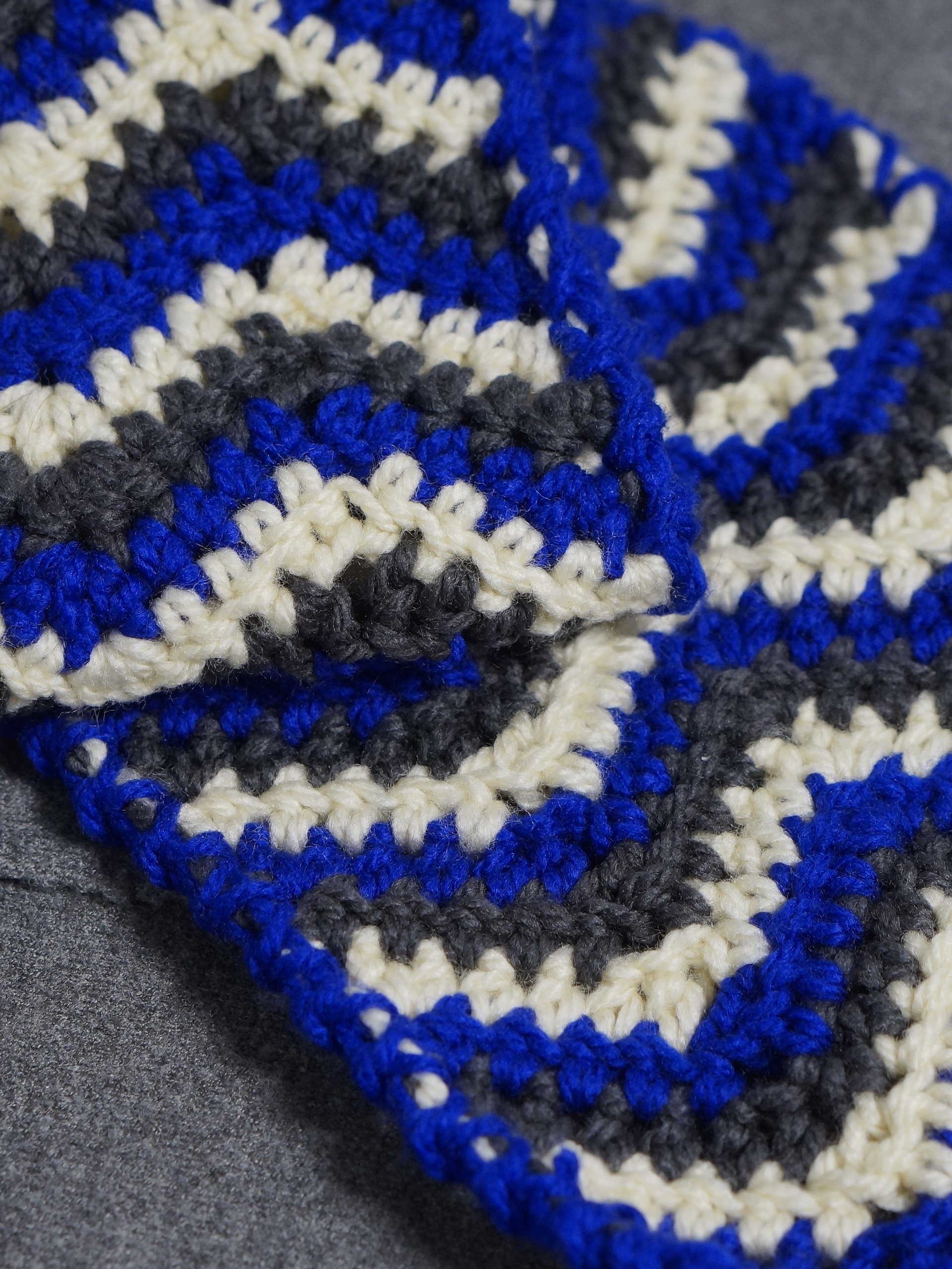 Chevron neck scarf pattern product image (2)