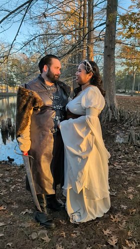 Yesterday's fantasy engagement session was absolutely romantical!
Can you believe there's an Alamo replica in the Houston area?