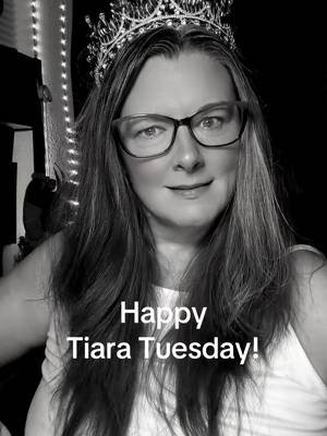 You are glorious, Queens! #tiara #crown #queen #tiaratuesday 
