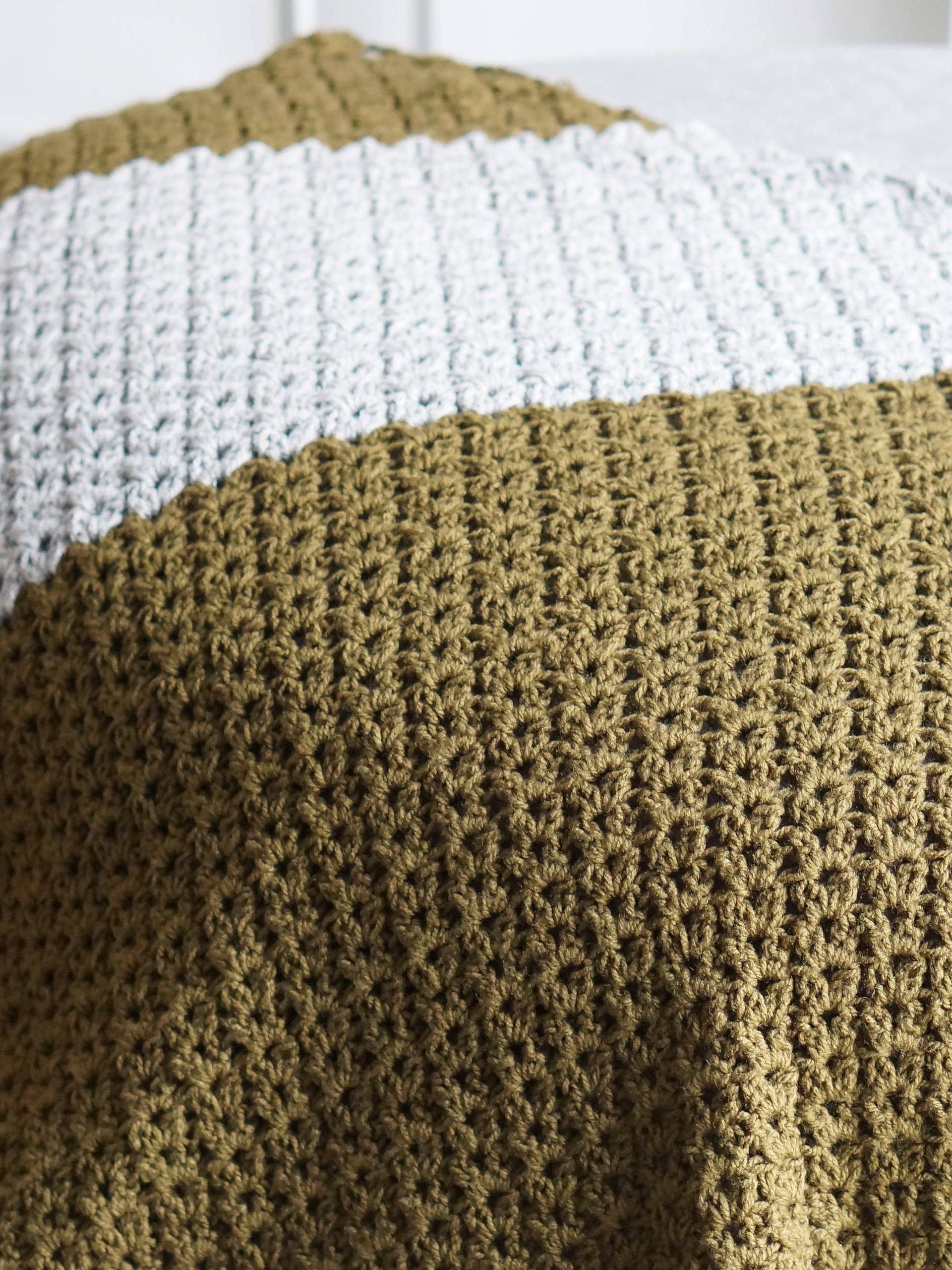 Double V stitch corner to corner blanket pattern product image (5)