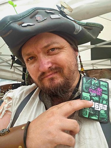 Day 1 of @inkandenginesfest is go, and I am stocked up on tankards, made-to-measure belts, bags, pouches, and everything you ...