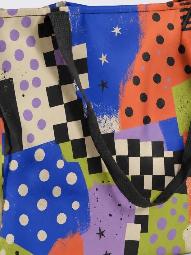 WAYLARO Offbeat Check Tote product image (3)