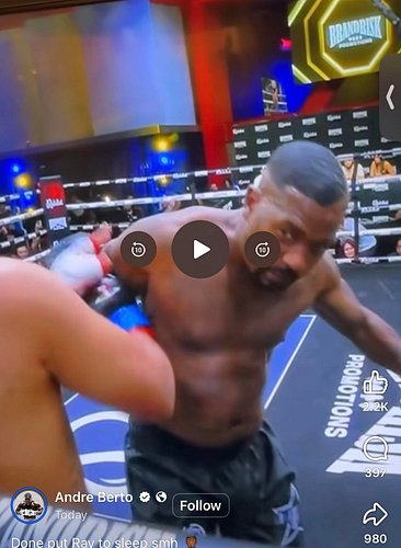He punched him into a “you got Chime or Cash App” look 😭😭😭😭😭😭🤣🤣🤣🤣