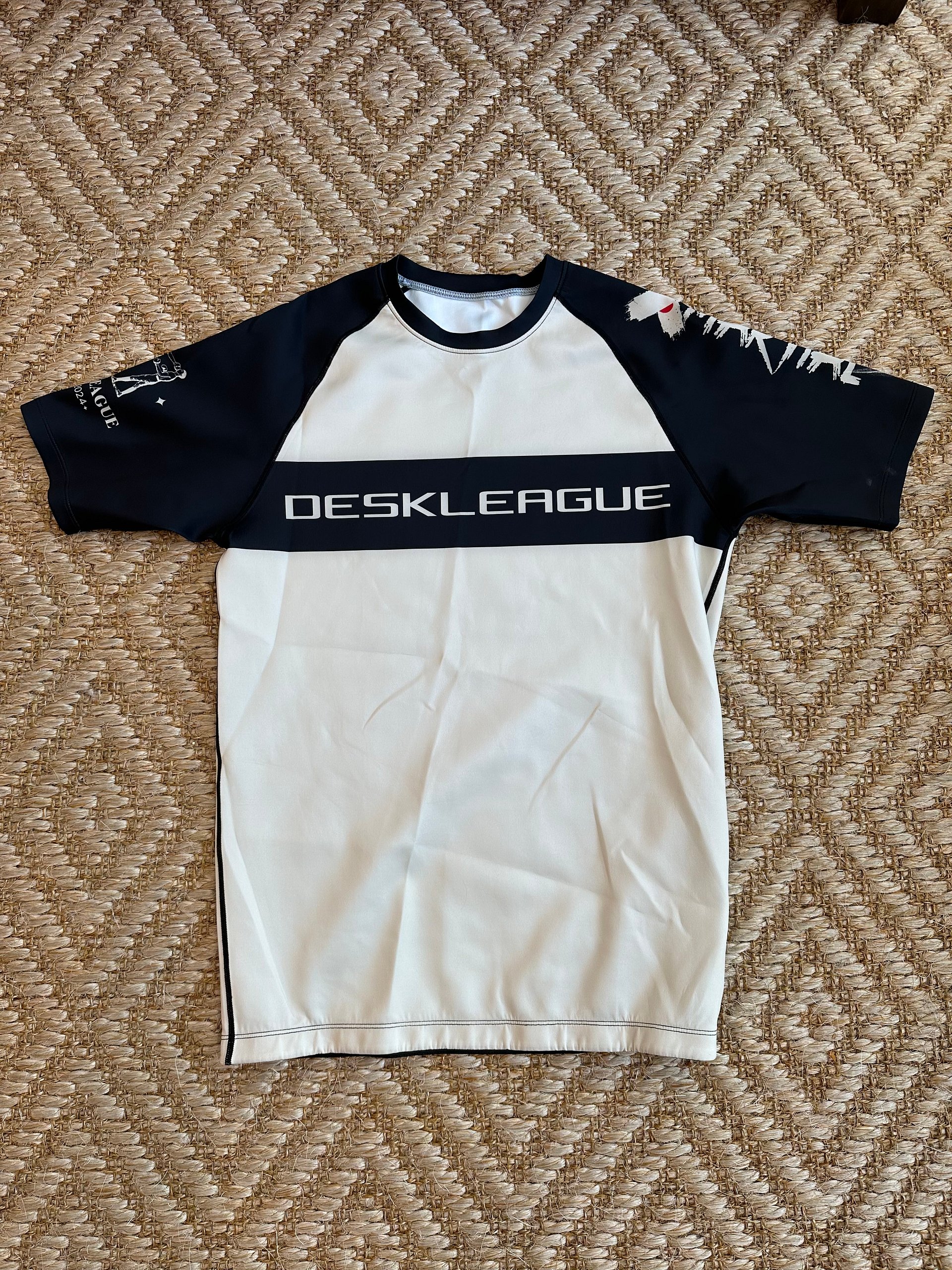 OFFICIAL DESKLEAGUE x XMARTIAL BJJ RASH GUARD: USED IN FIGHTS product image (3)
