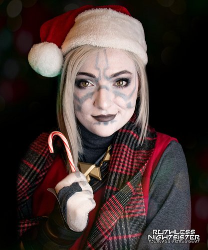 Happy Merrin Christmas to you and yours! 🎄💚

#JediFallenOrder #NightsisterMerrin #JediSurvivor #starwarscosplay