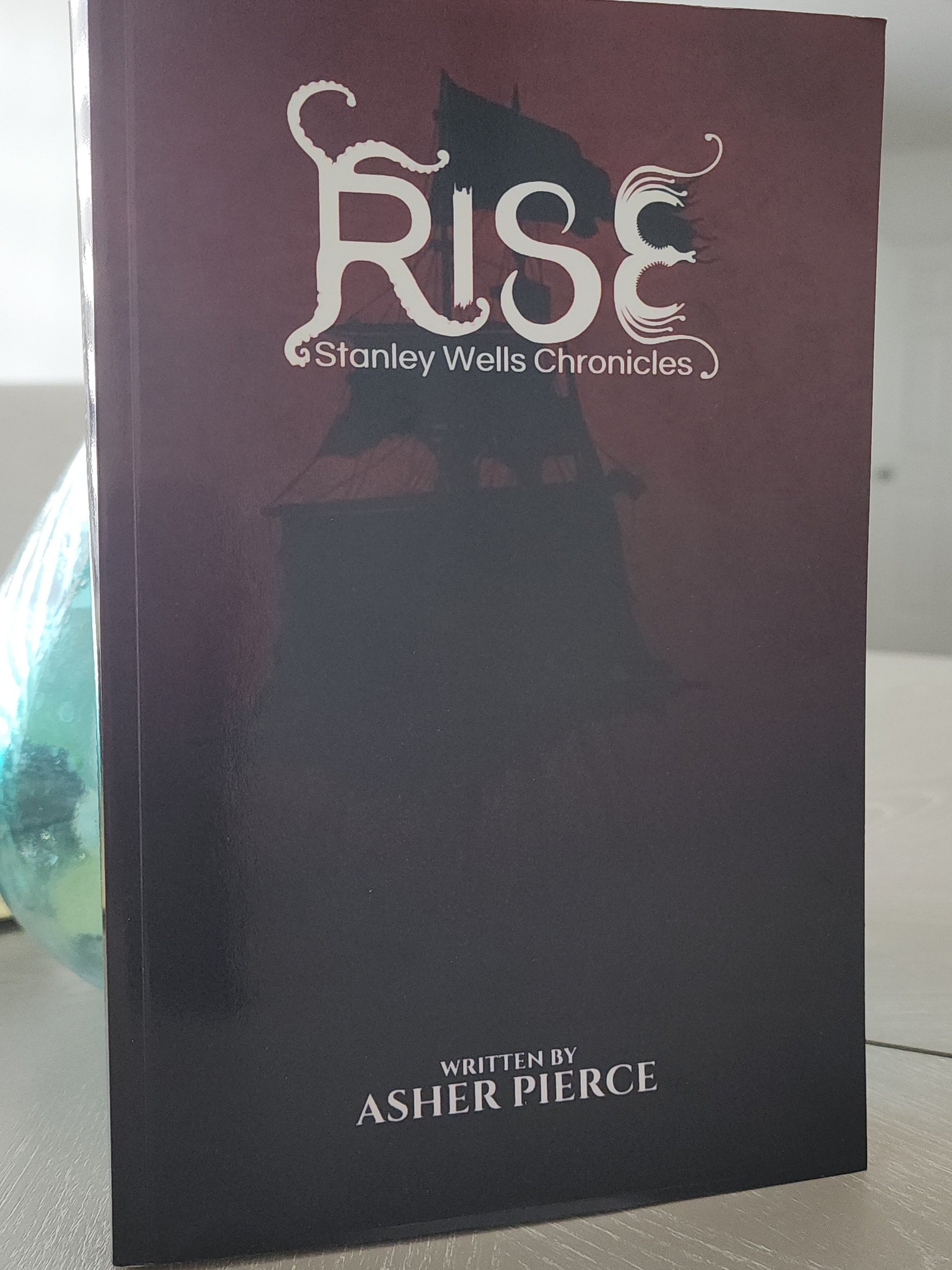 Rise: Stanley Wells Chronicle Signed Copy product image (3)