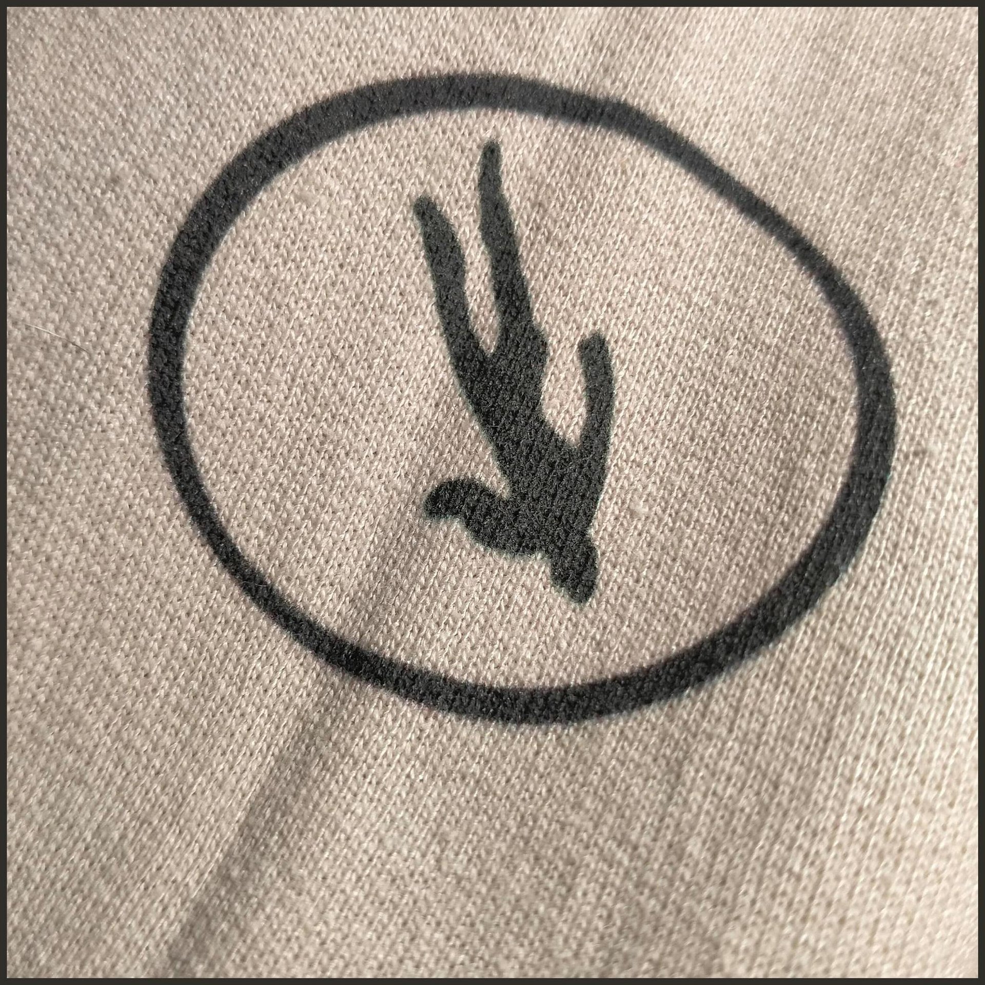 37 HOODIE. product image (3)
