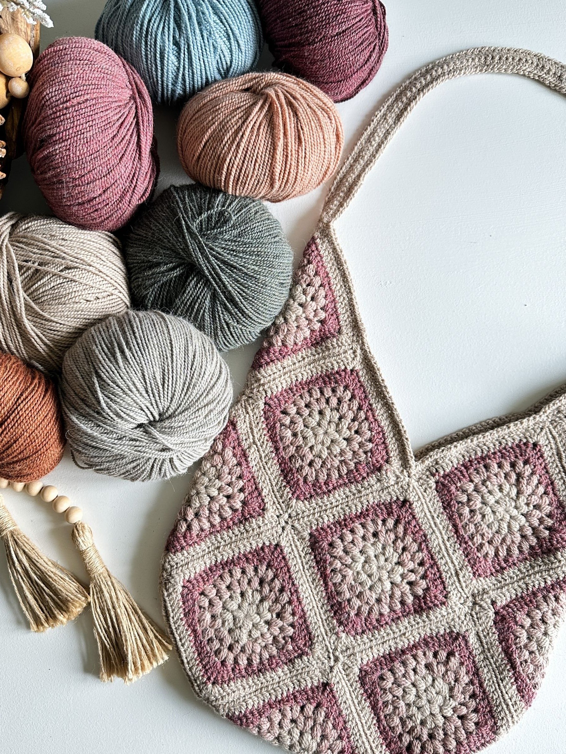 River Stone Granny Bag Crochet Pattern product image (3)