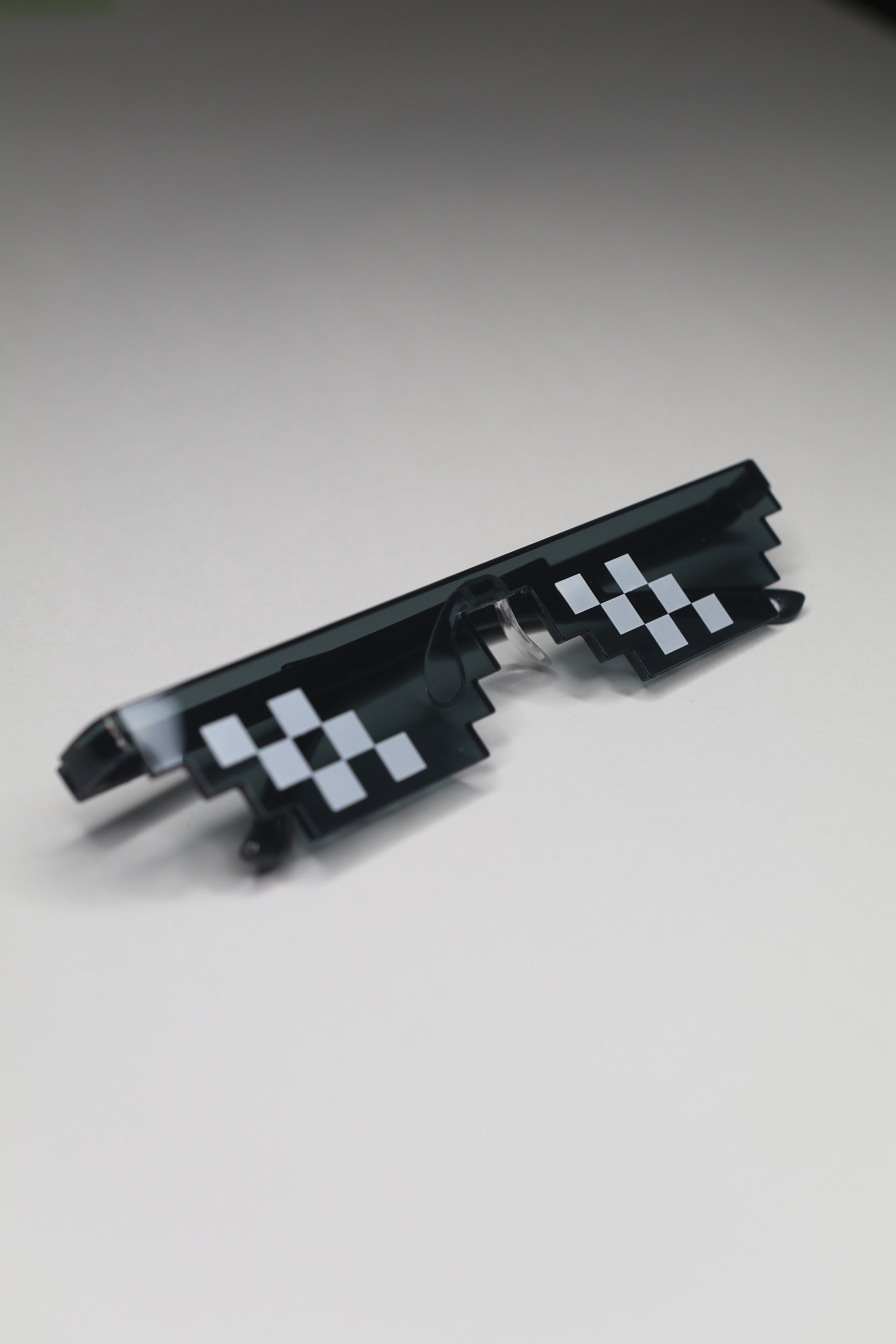 8-bit glasses product image (2)