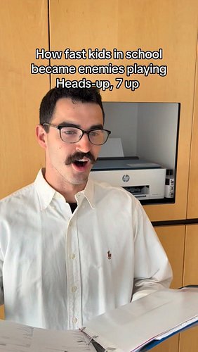 This game ruined friendships 
#school #funny #flaskn #meme #skit