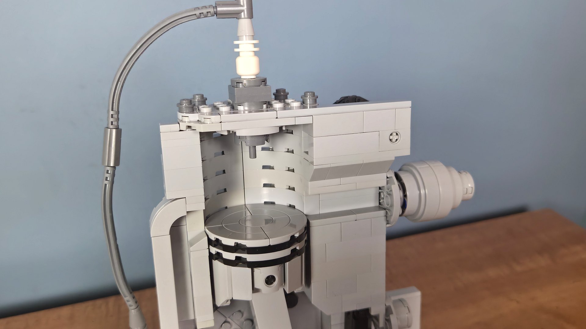 2-Stroke Modular Explainer Engine MOC Instructions product image (2)