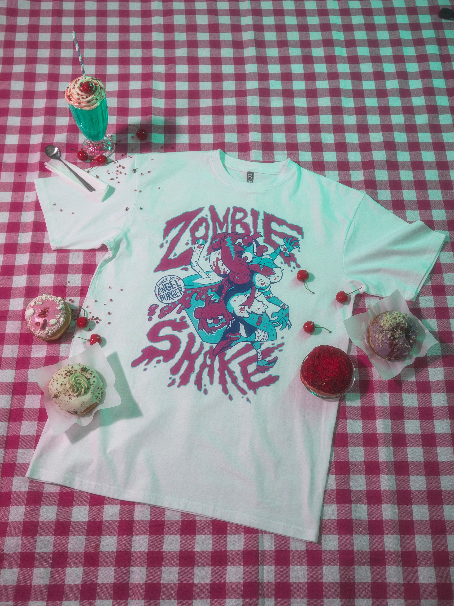 Kim ZOMBIE SHAKE Tee product image (6)