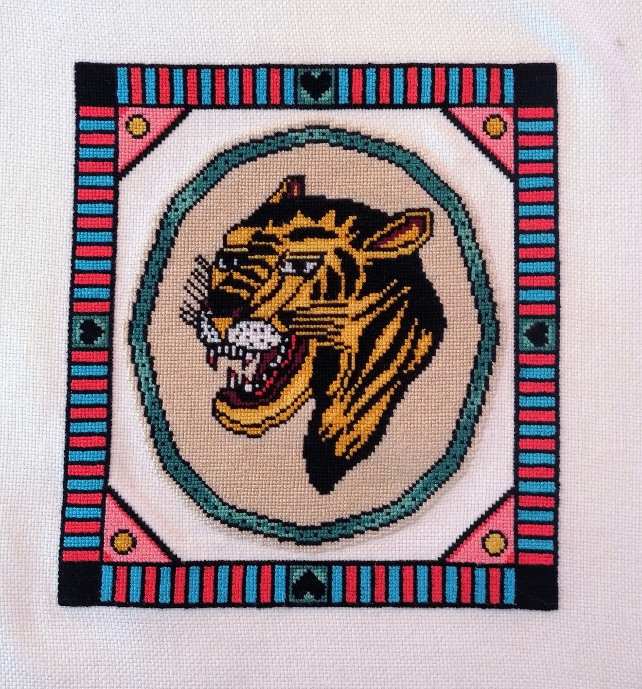 Bert Grimm Traditional Tiger with Folk Art Frame Pattern product image (6)