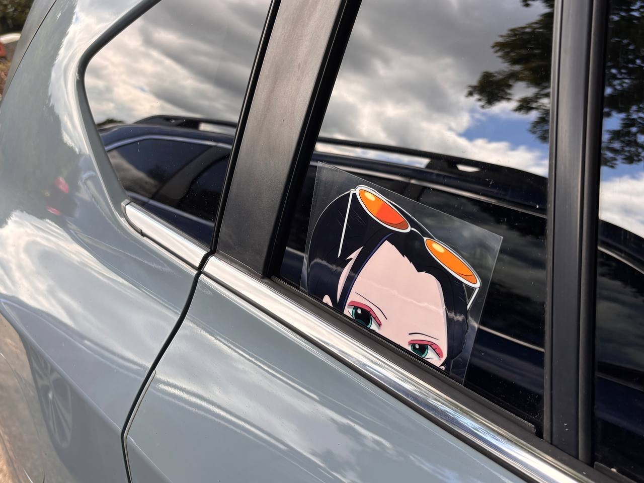 Robin Decal | Glossy UV DTF product image (2)