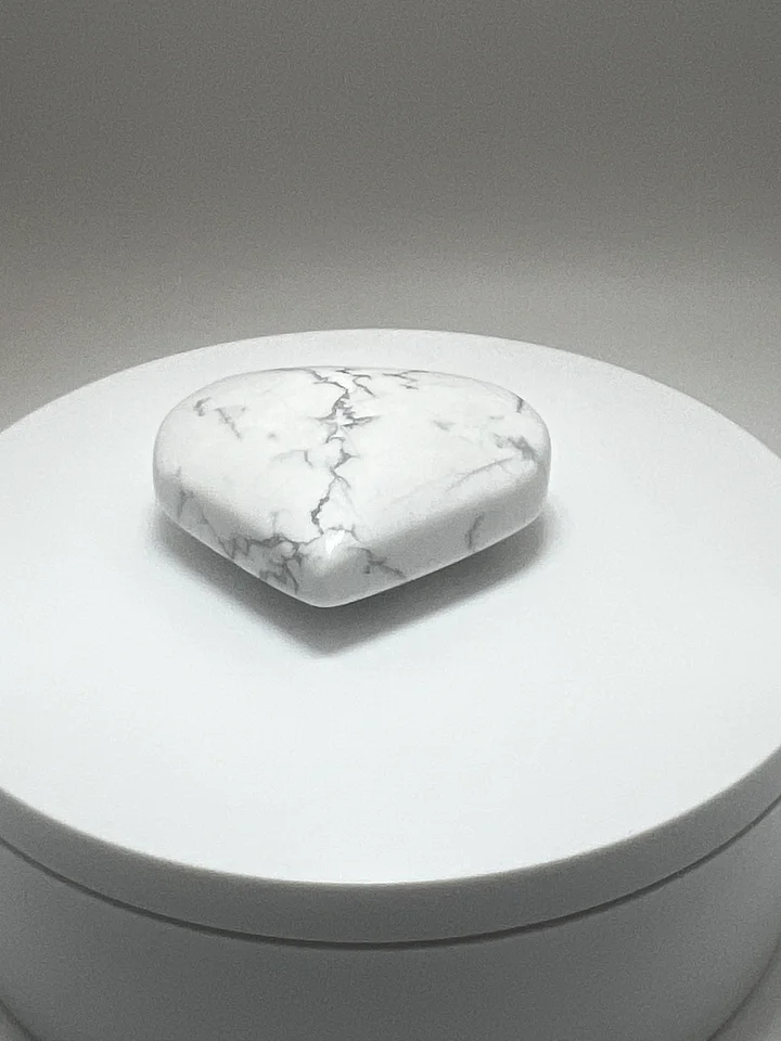 Howlite Worry Stone product image (2)