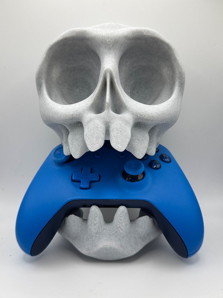 Treasure skull gamepad holder product image (2)