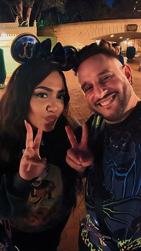 Quick Disney Date with my Babs!
Also testing out the new @insta360_official Luna Ultra in low light!
#disney #disneyland #dis...