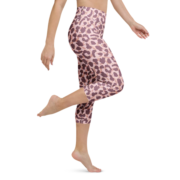 Comfortable Yoga Capri Leggings with Bold Leopard Print product image (1)