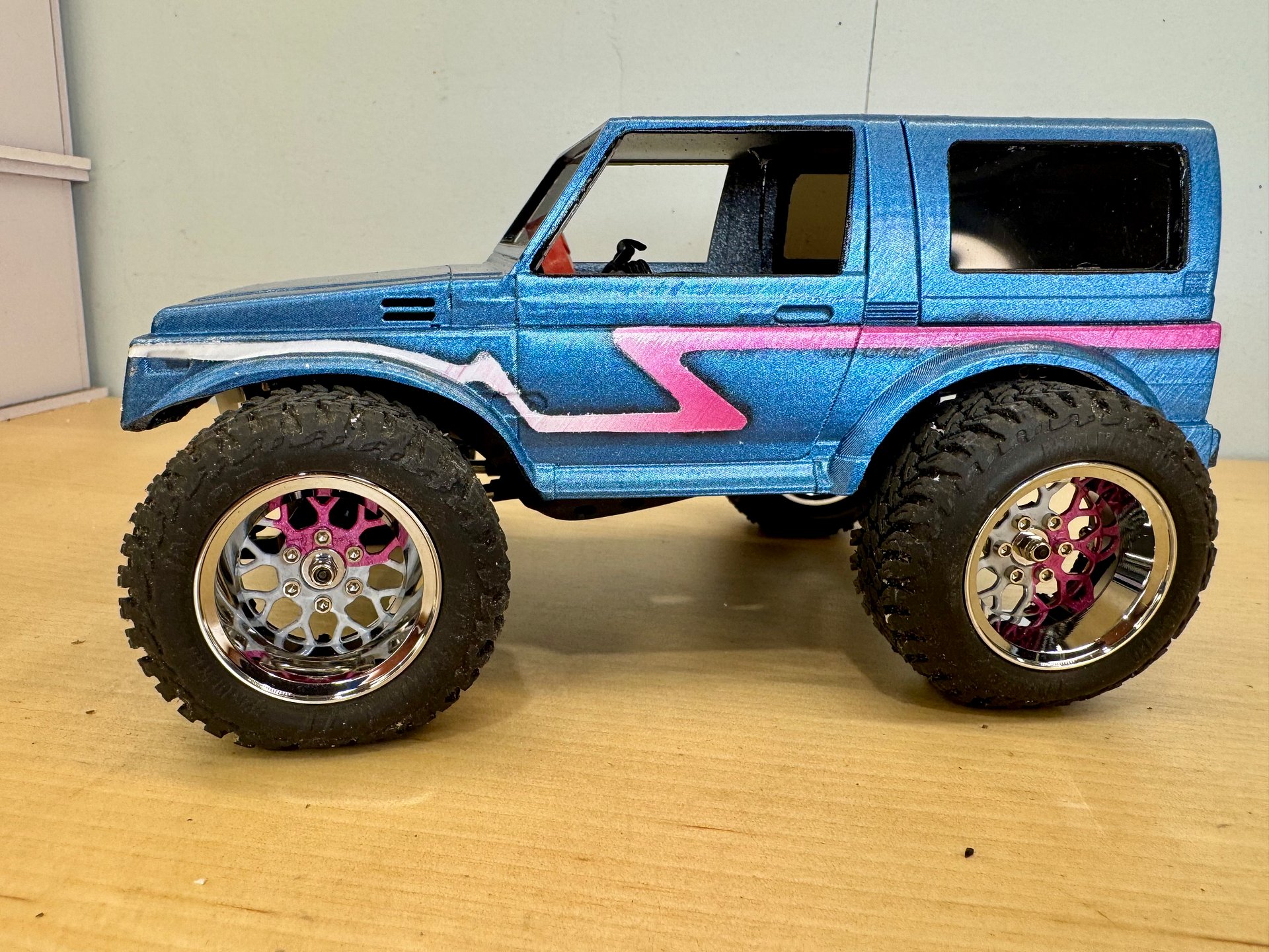 Scx24 Suzuki Samurai product image (3)