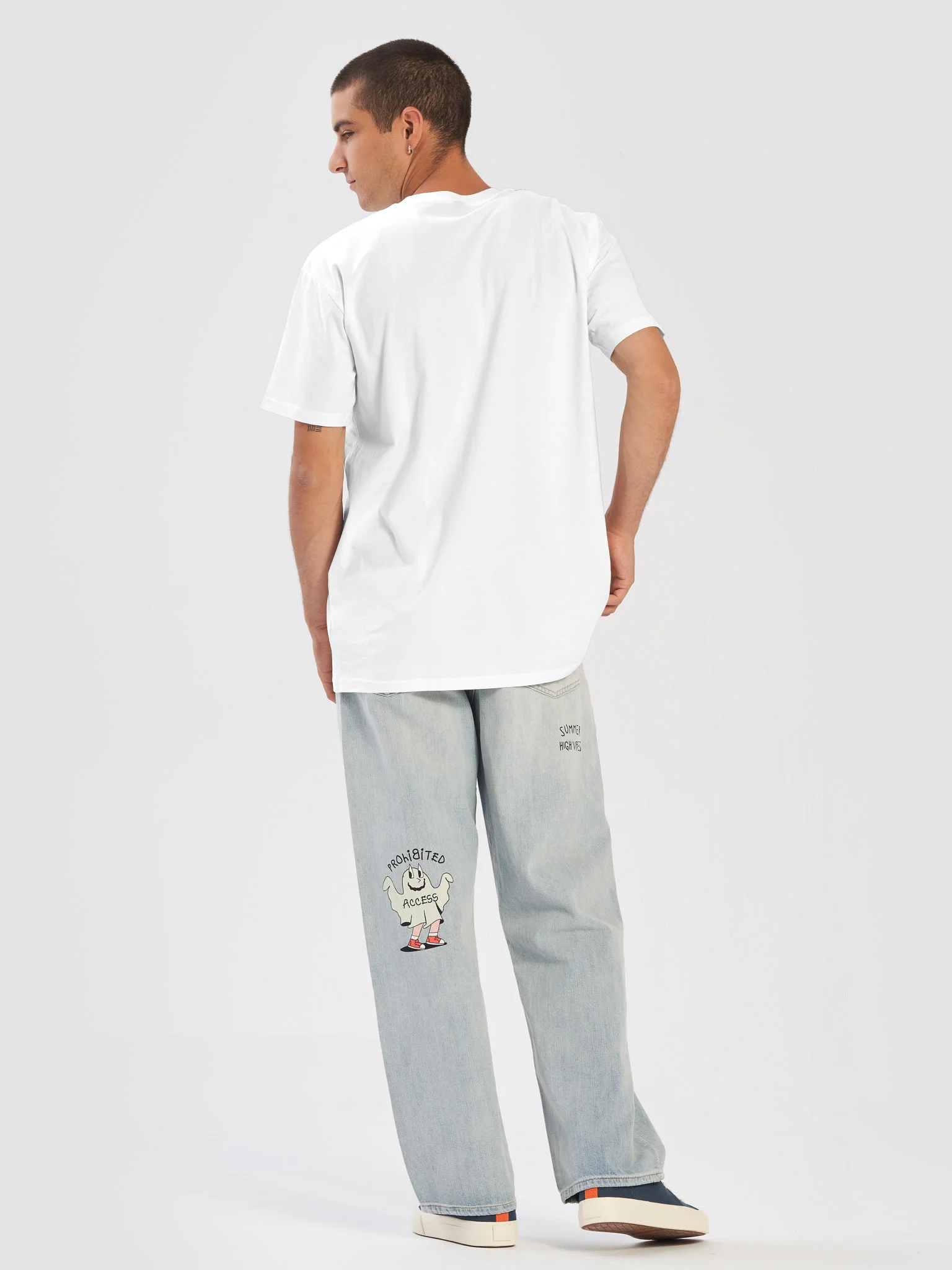 The Essential Crest Tee - White product image (6)