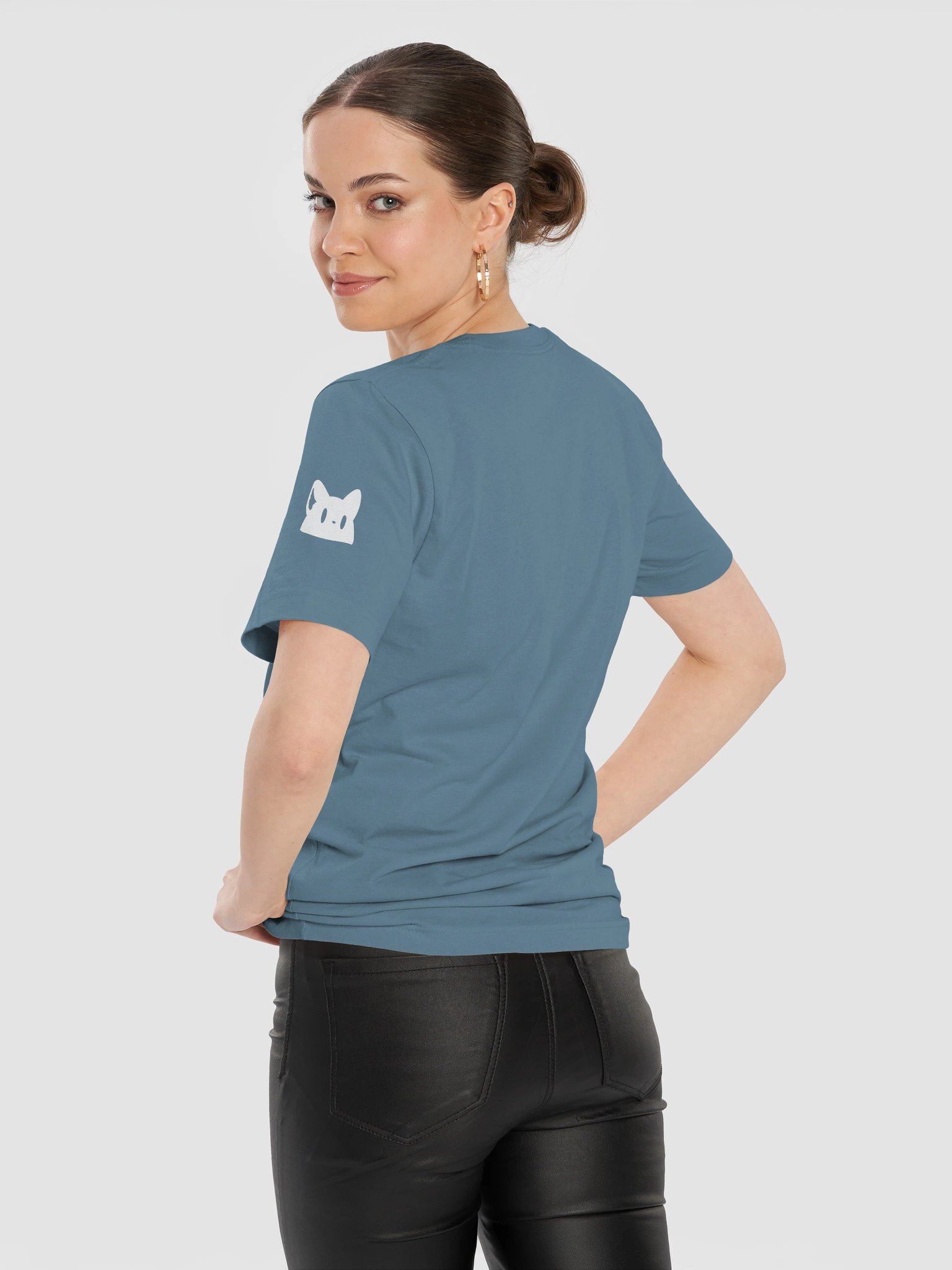 Soupy's & Momo's Fuyu Yasumi T-Shirt product image (26)