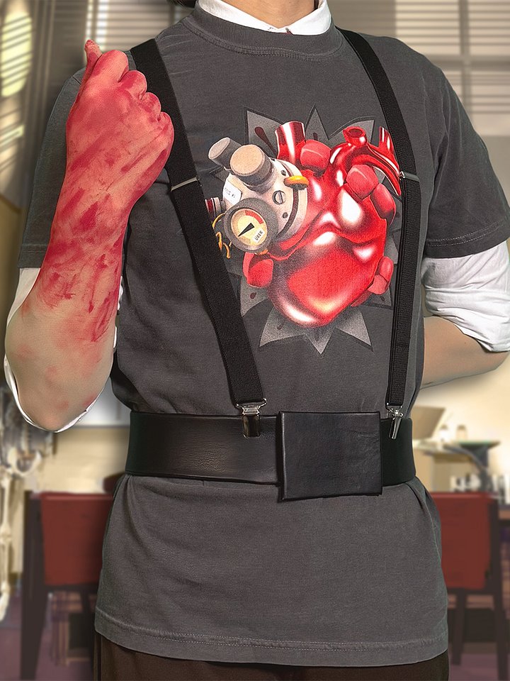 Team Fortress 2 Über Heart T-Shirt + BTS Discord Pass! product image (1)