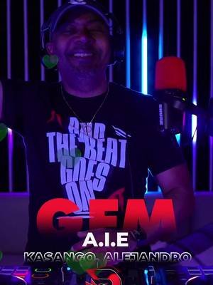 When the right song drops… you don’t think—you move. 💃🕺 This moment from my June 27 livestream says it all. 🎵 A.I.E — Kasango & Alejandro Nothing forced. Just letting the music do what it does best. What’s a track that’s been on repeat for you lately? #HouseMusic #AfroHouse #GoodFreakinMusic #DJReginaldLeger #MusicIsLife