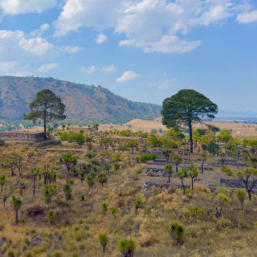 A supposedly easy day trip from Puebla took me to two extraordinary volcanic crater lakes and the ruins of Cantona, one of an...